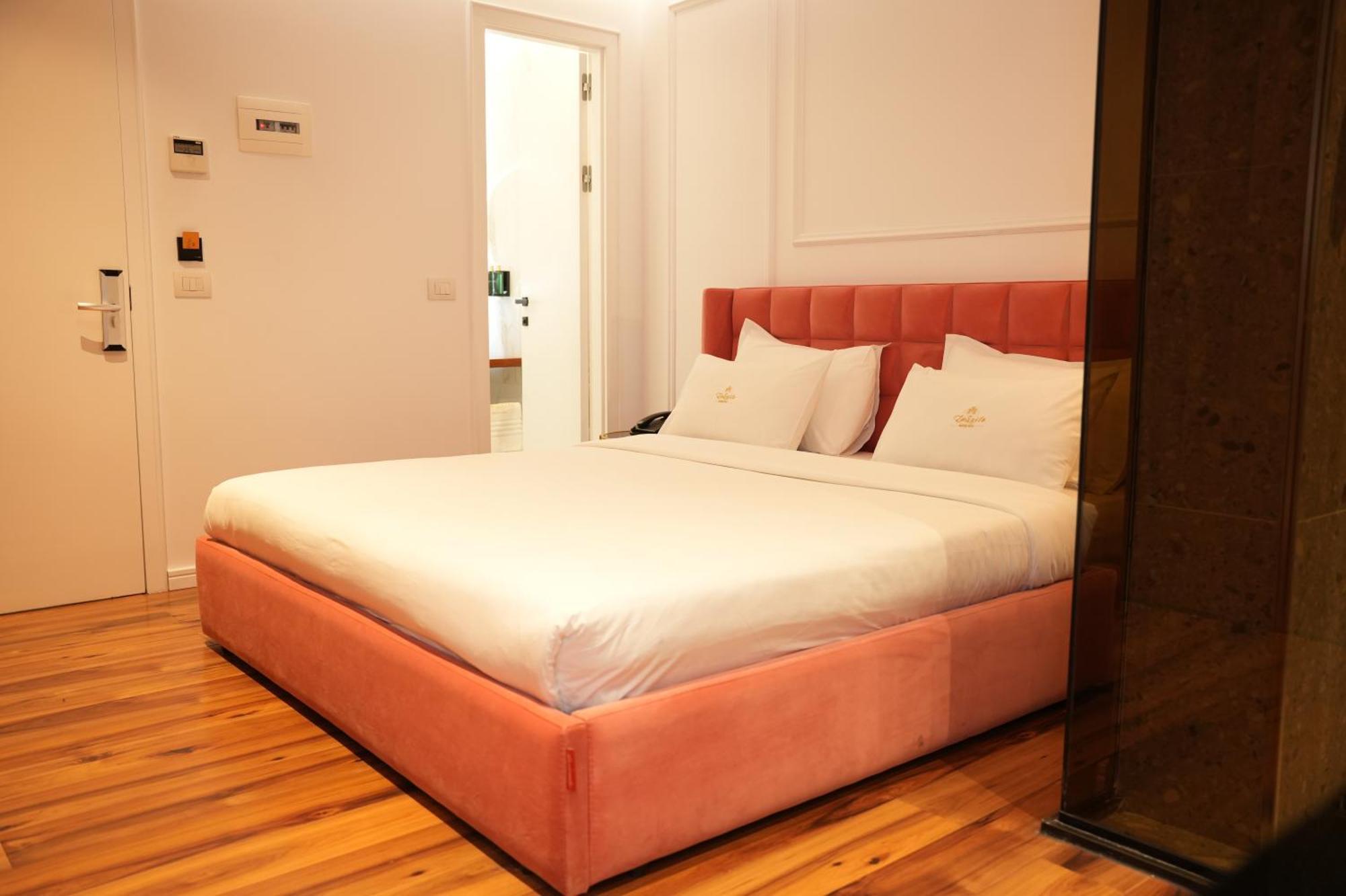 La Suite Boutique Hotel Tirana Kültér fotó
