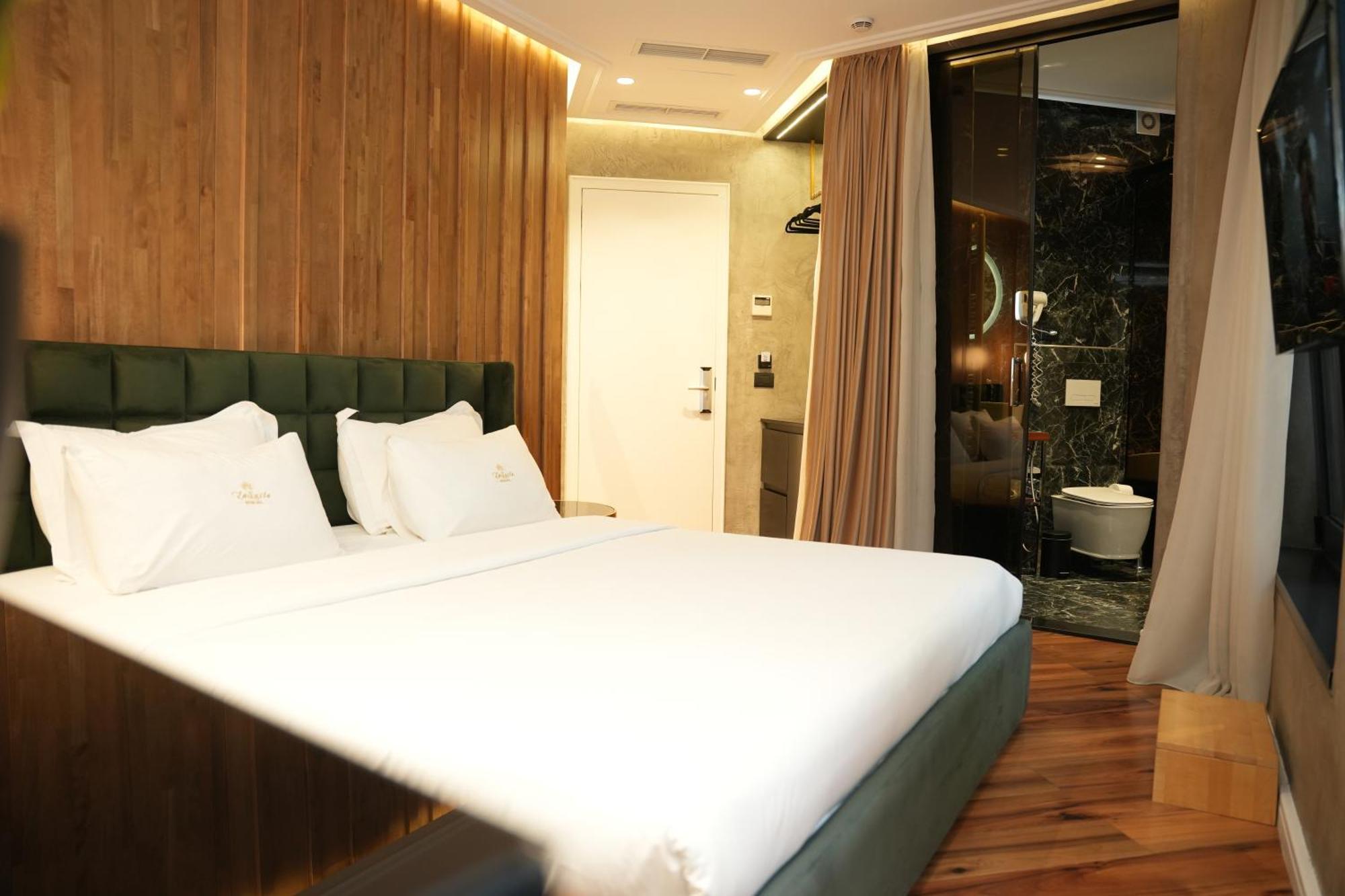 La Suite Boutique Hotel Tirana Kültér fotó
