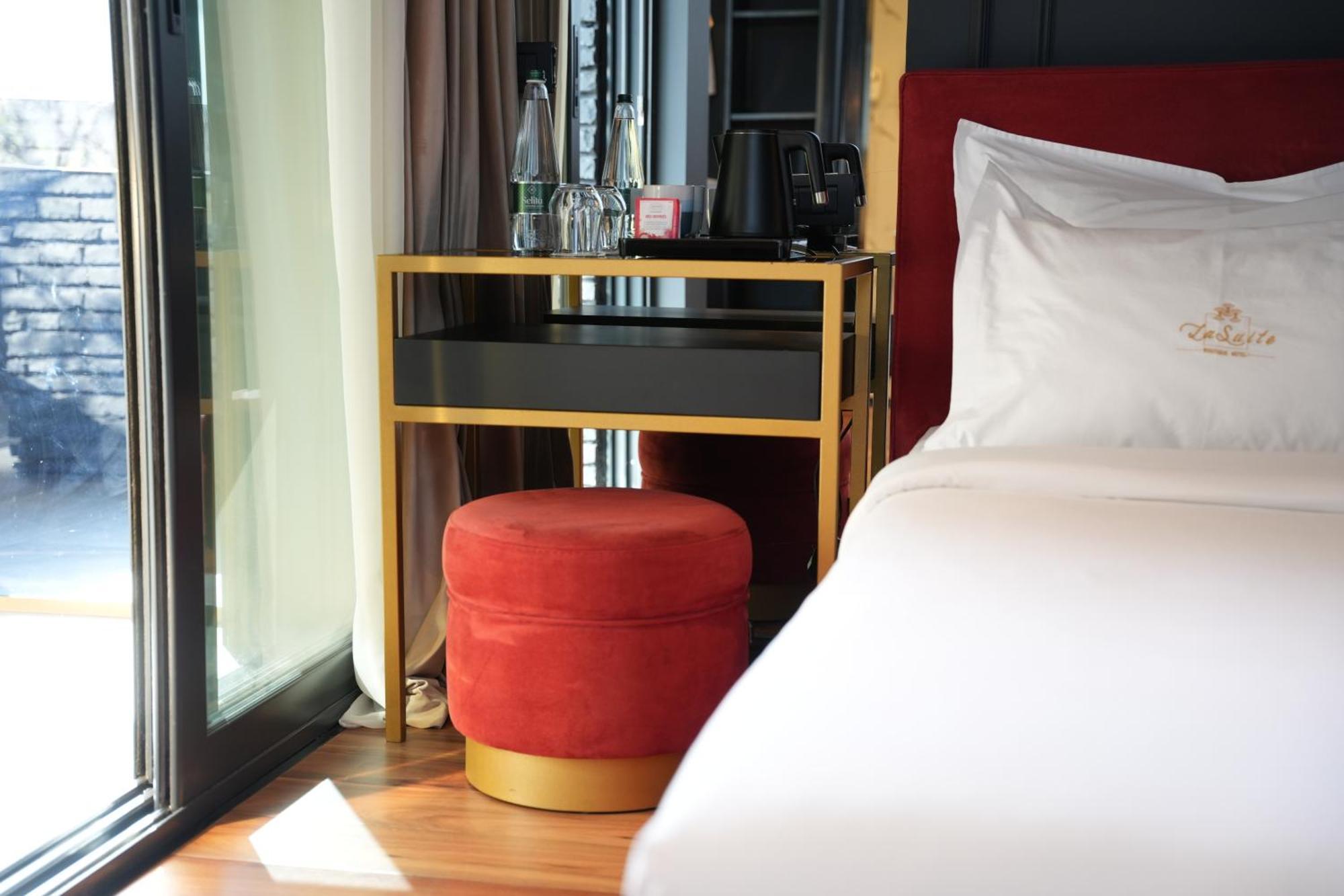 La Suite Boutique Hotel Tirana Kültér fotó