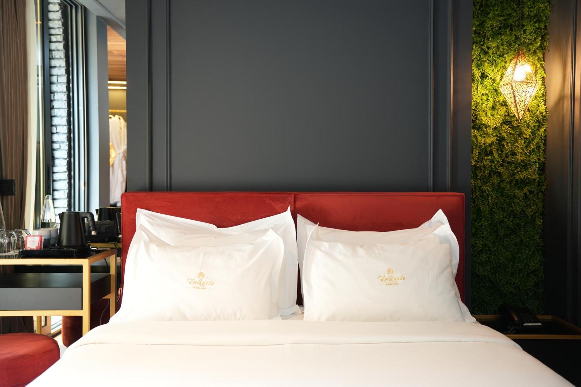 La Suite Boutique Hotel Tirana Kültér fotó