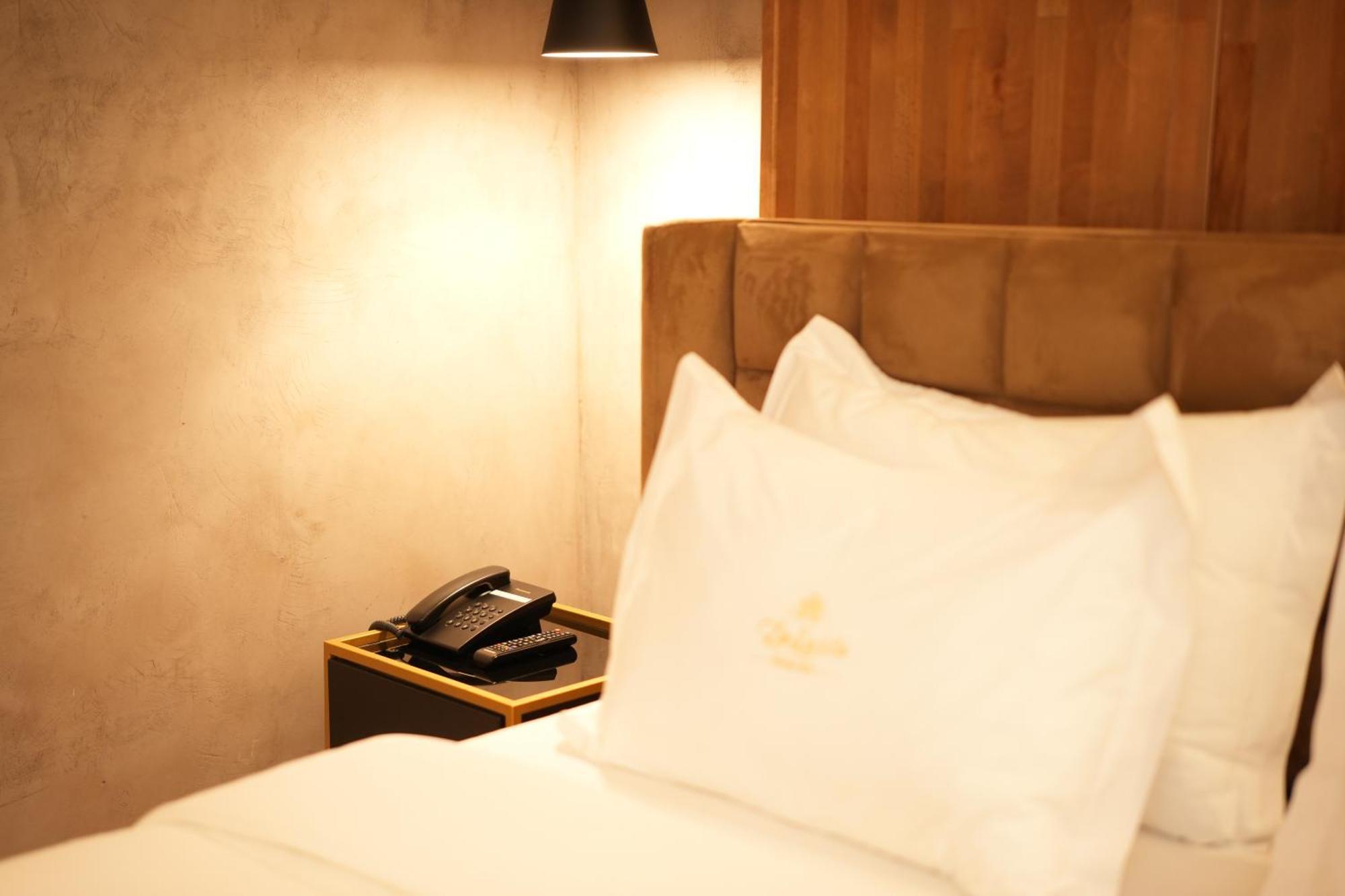 La Suite Boutique Hotel Tirana Kültér fotó
